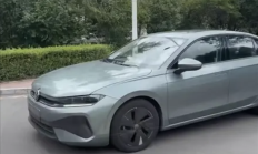 看齐大哥迈腾!全新大众速腾实车曝光:现款12.79万元起