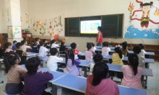 枣庄市中:龙山路街道老车站社区开展“粒粟藏珍意,共凝‘食’光暖”世界粮食日主题活动