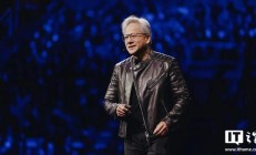 英伟达市值逼近 5 万亿美元，CEO 黄仁勋否认 AI 泡沫论