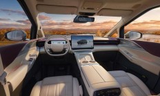 小鹏X9增程版内饰公开：穹顶星轨氛围灯、进口阿尤斯真木